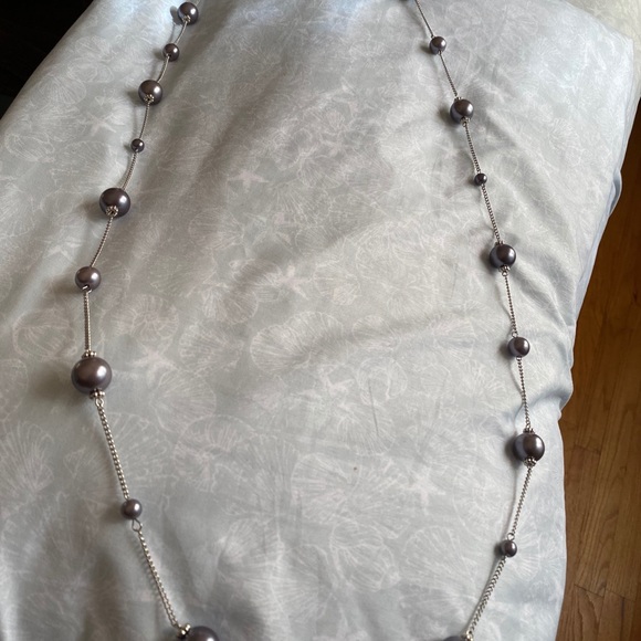 Elegant faux pearl 60 inch necklace - Picture 3 of 3